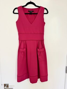 Diane Von Furstenberg Pink Magenta V-Neck Midi Dress with Pockets